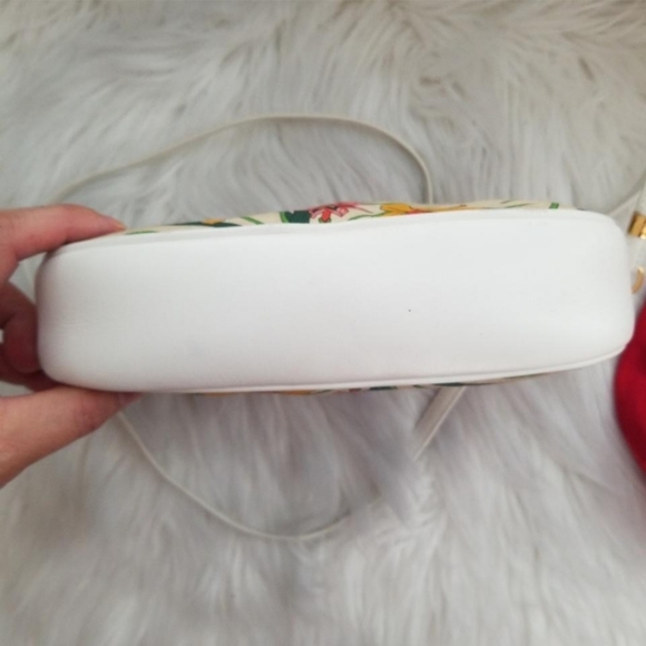 Authentic Vintage Gloral Gucci Crossbody Bag - Picture 7 of 12